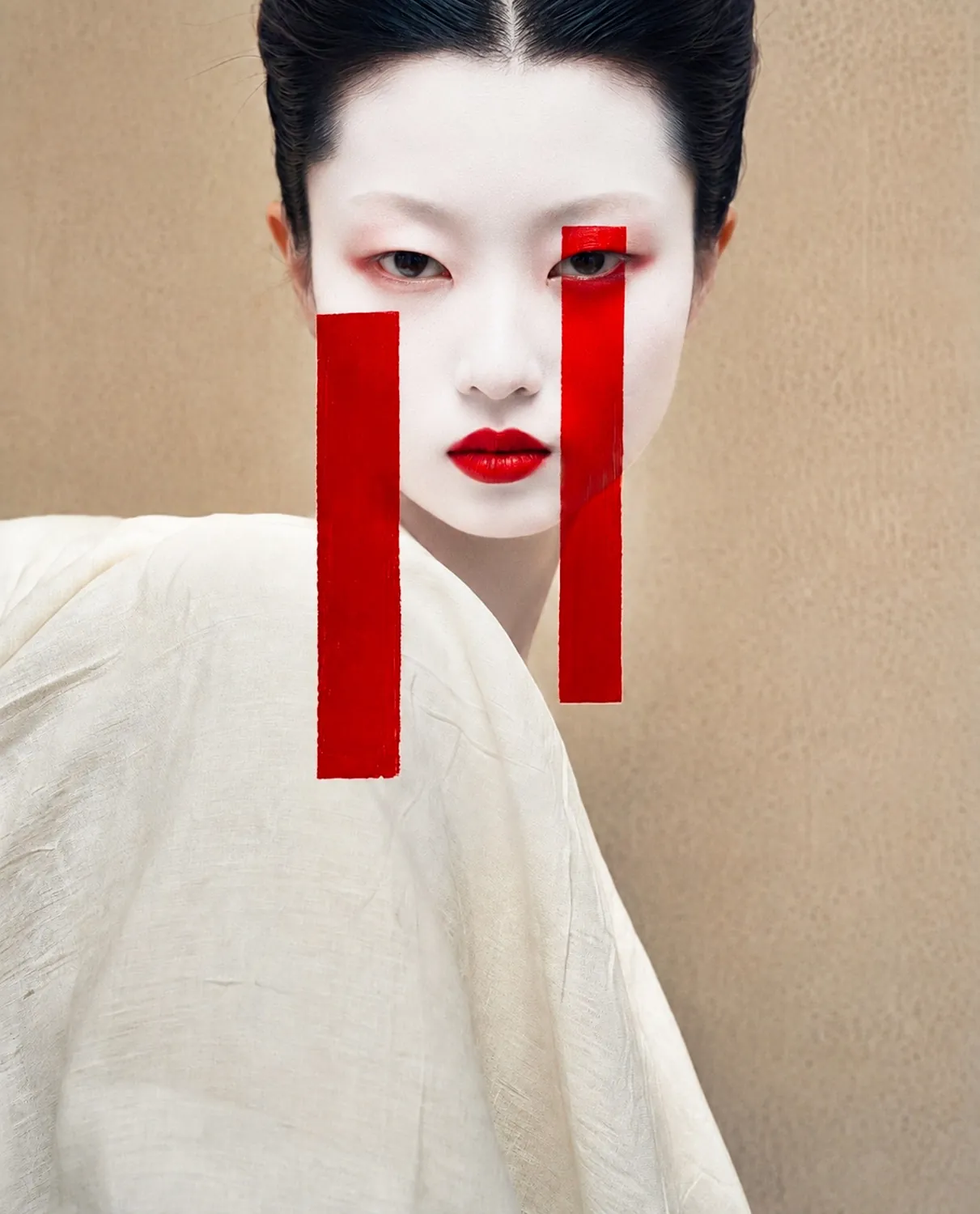 Portrait aux deux barres rouges